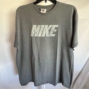Nike Brand Short Sleeve T-Shirt 90’s Vintage Gray with White‎ Nike Size Large